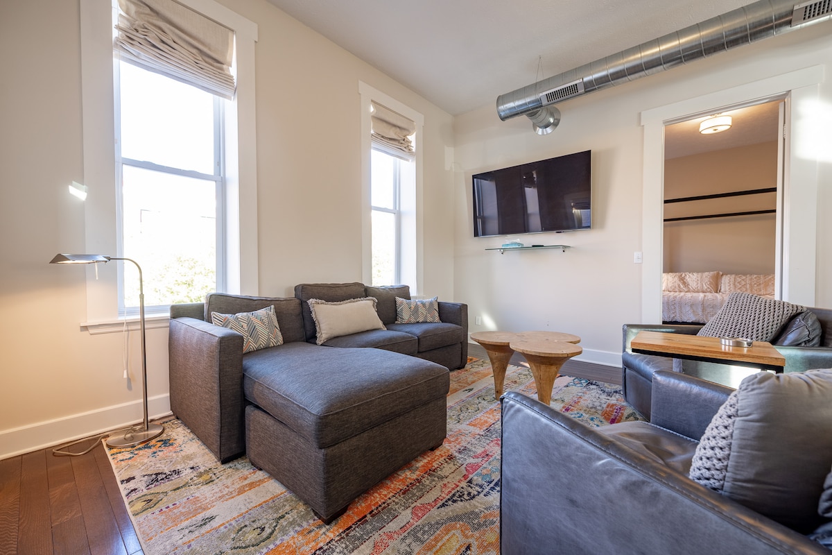 Courthouse Square Loft