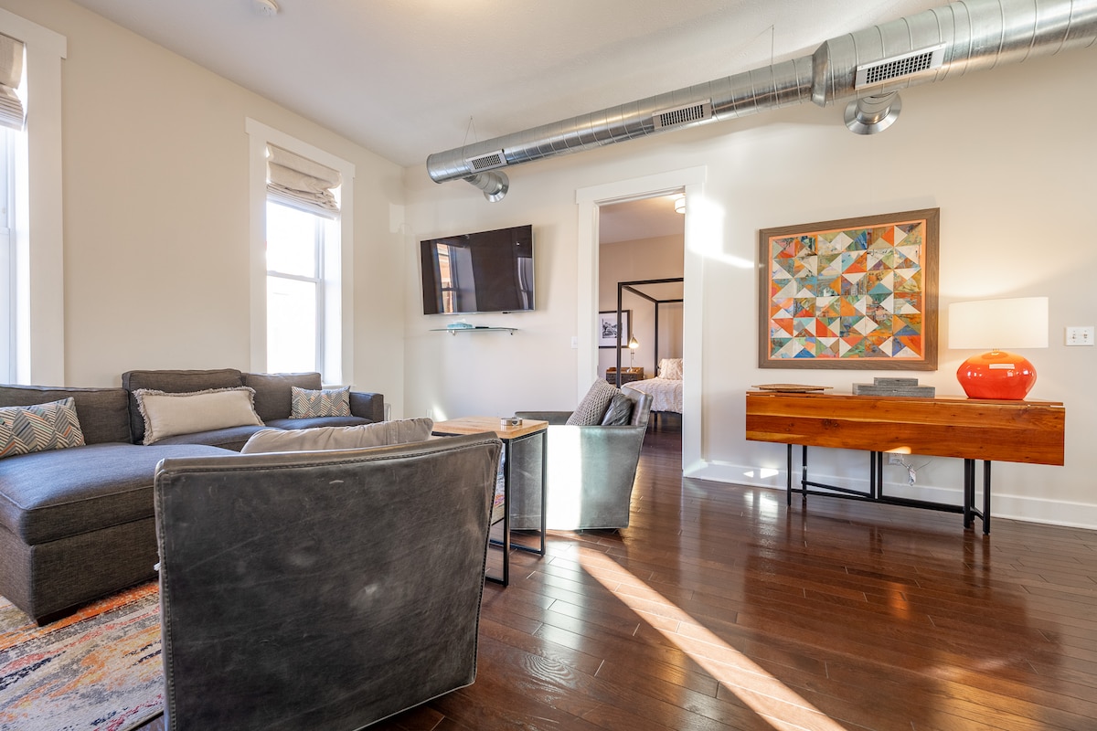 Courthouse Square Loft