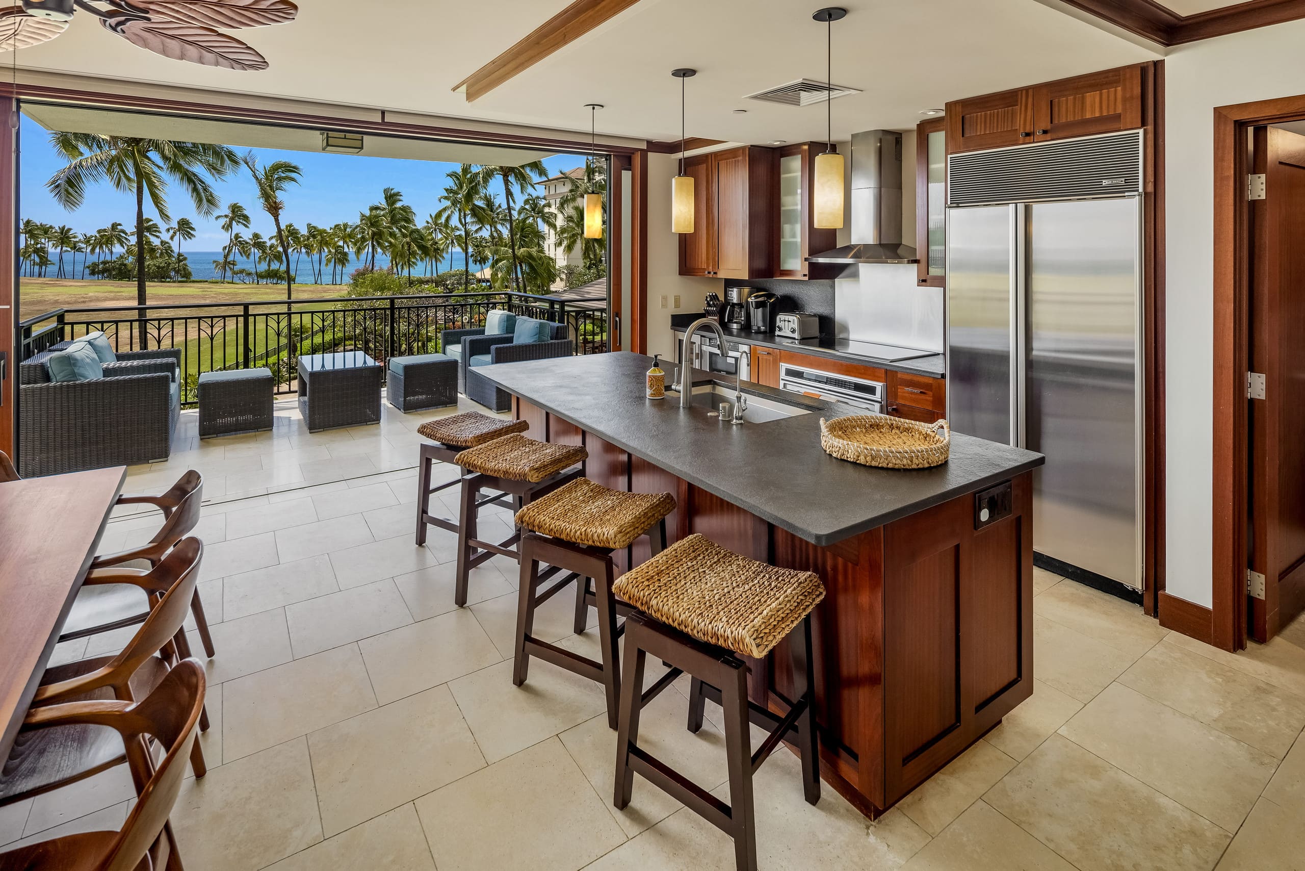 Condo in Kapolei · ★4.94 · 3 bedrooms · 3 beds · 3 private baths - Image 8