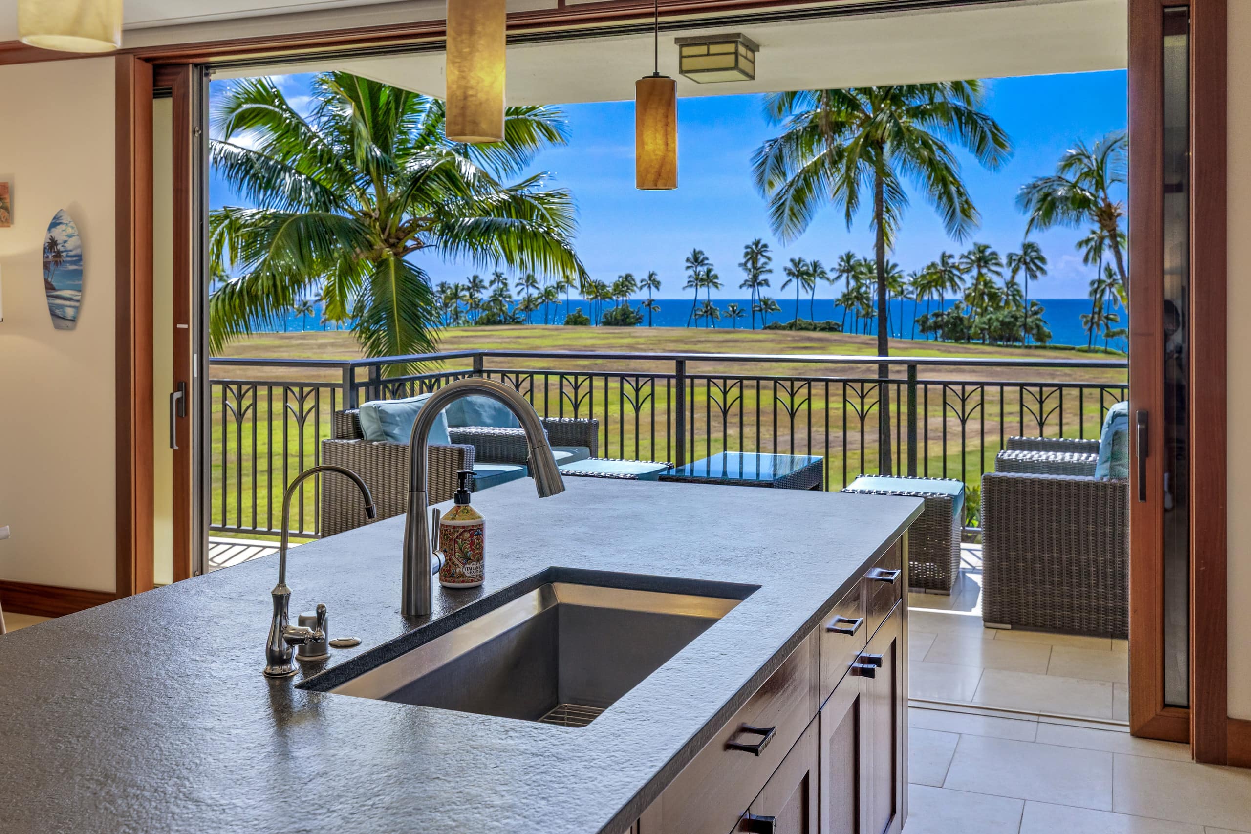 Condo in Kapolei · ★4.94 · 3 bedrooms · 3 beds · 3 private baths - Image 7