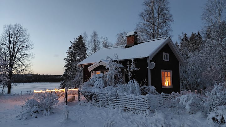 Little red house - Sweden as you imagine it!