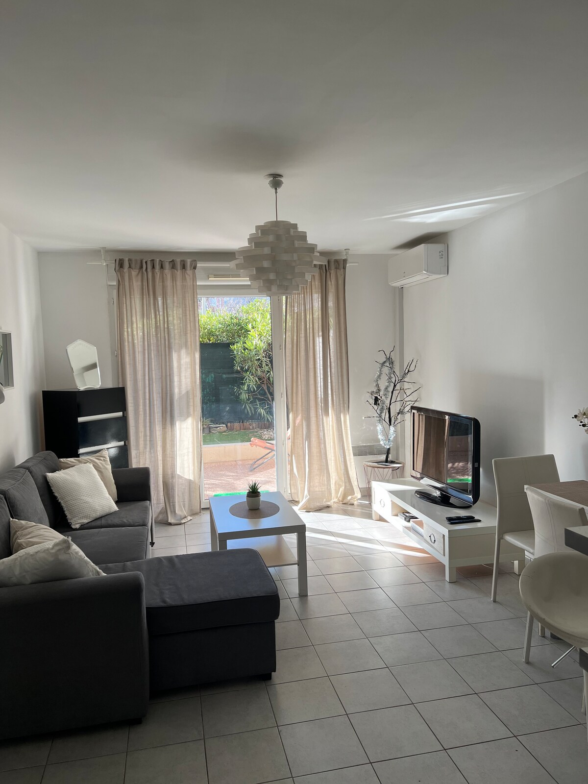 غرفة المعيشة