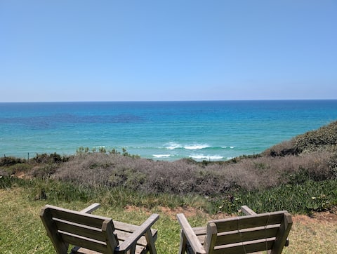 Villa @ the cliff of Israel's most beautiful beach