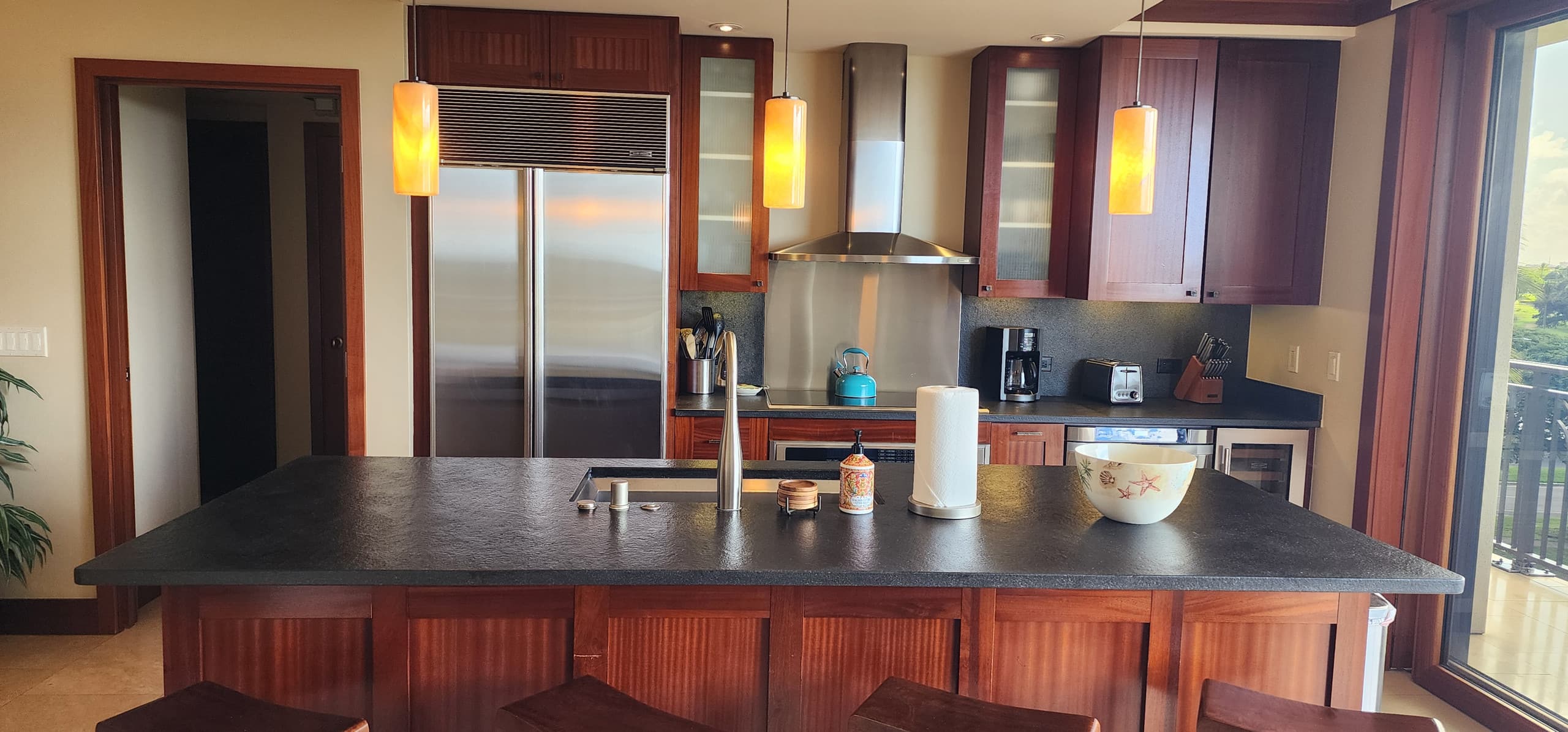 Condo in Kapolei · ★4.93 · 2 bedrooms · 4 beds · 2 private baths - Image 5