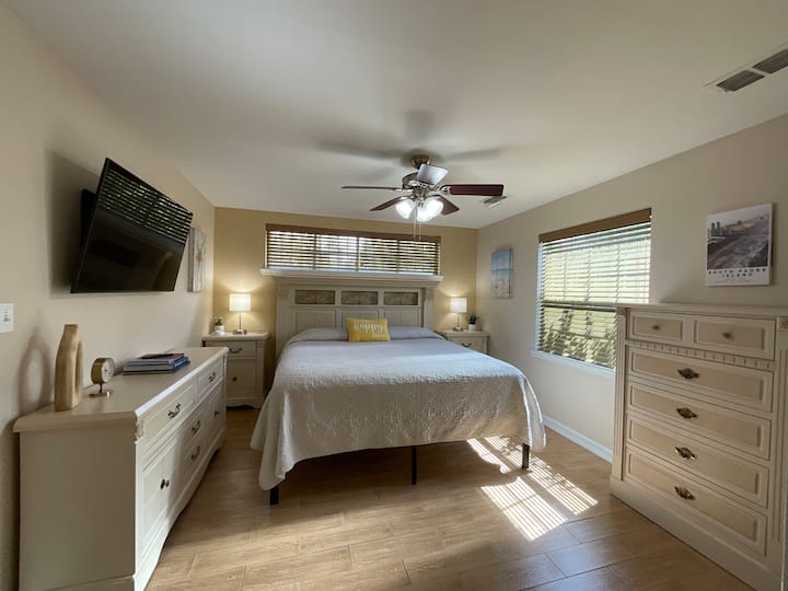 可以在床下存放行李