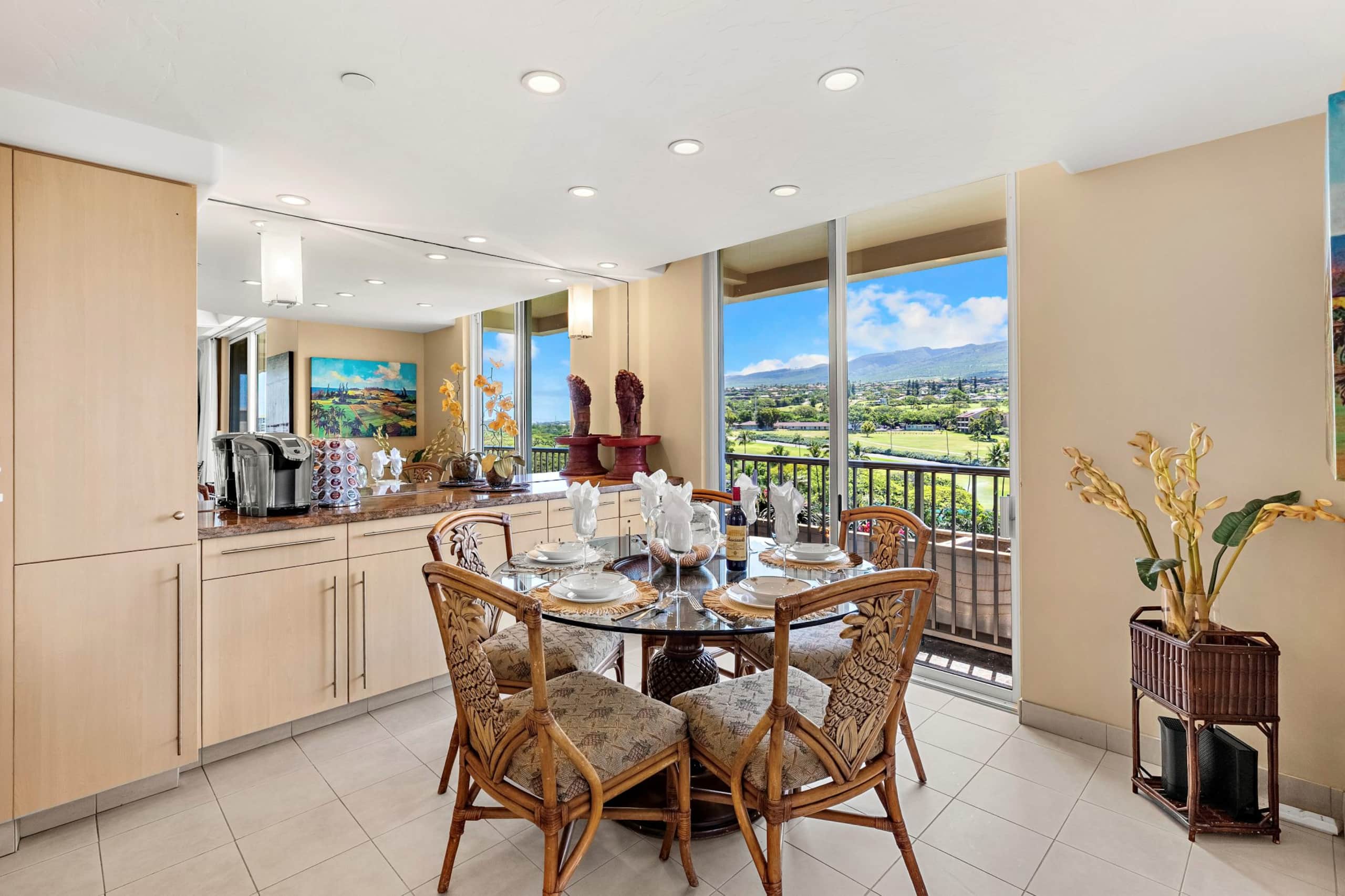 Condo in Lahaina · ★4.75 · 2 bedrooms · 4 beds · 2 baths - Image 29
