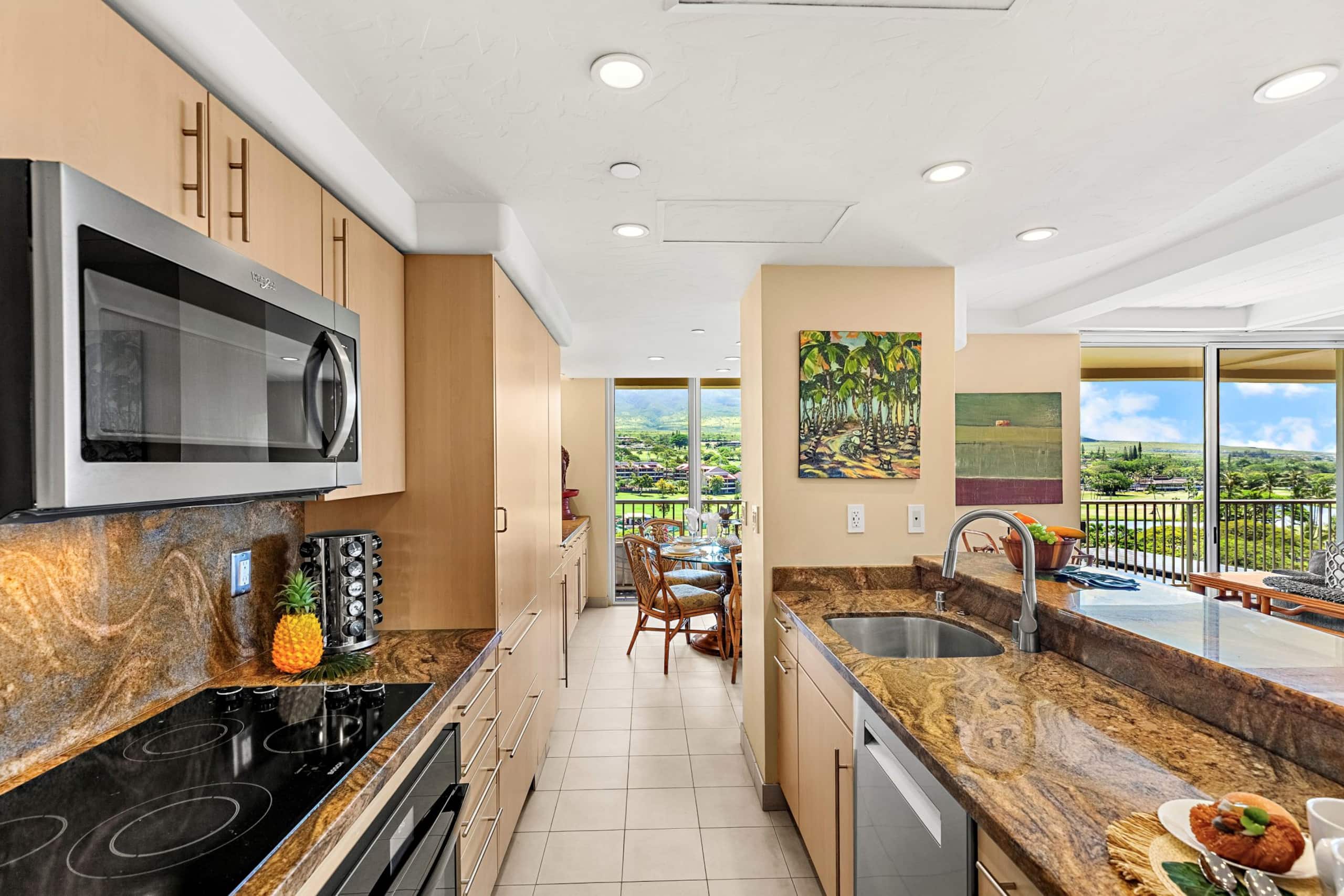 Condo in Lahaina · ★4.75 · 2 bedrooms · 4 beds · 2 baths - Image 7