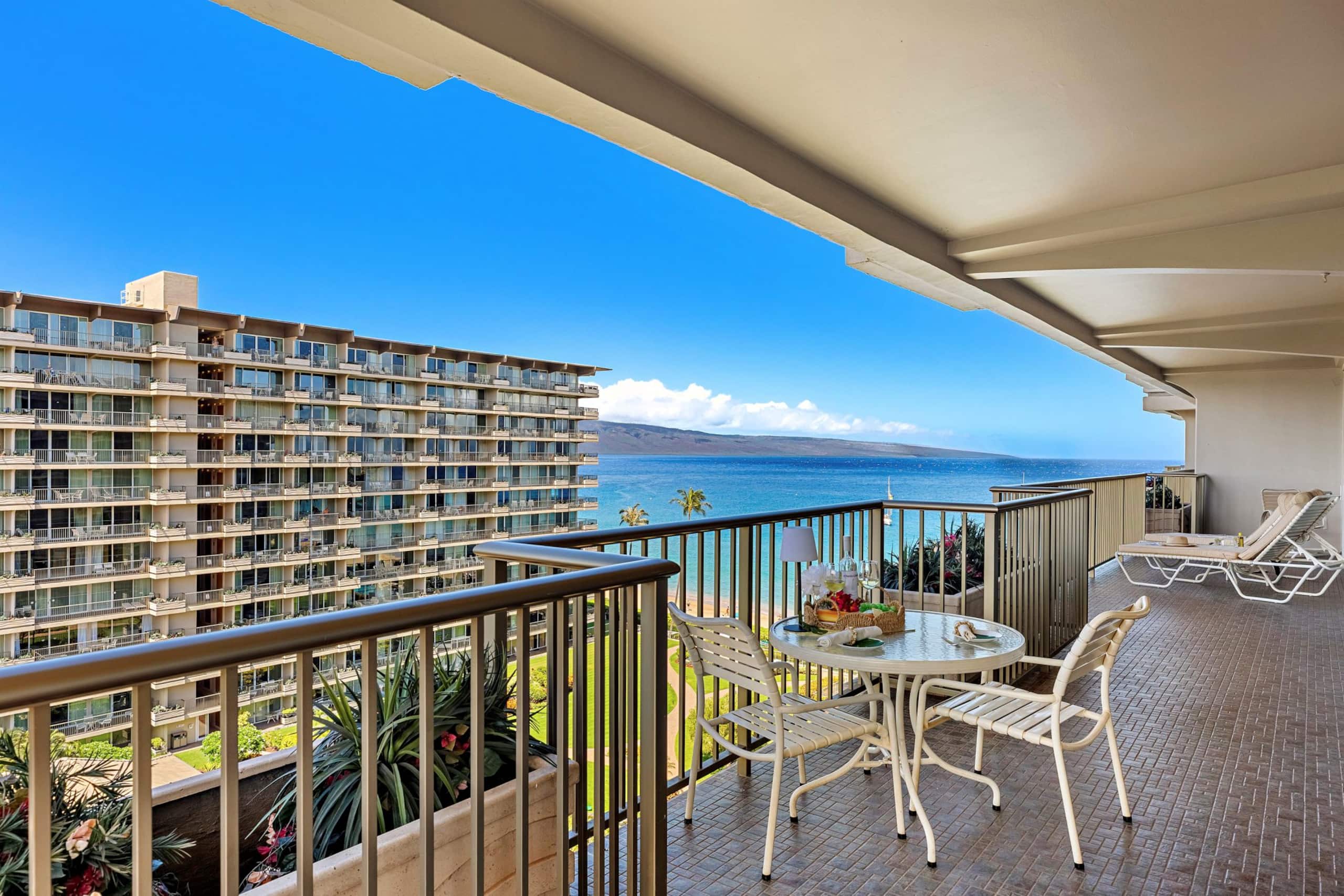 Condo in Lahaina · ★4.75 · 2 bedrooms · 4 beds · 2 baths - Image 1