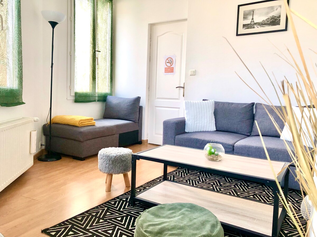 Popular Airbnb listing: The Fisherman's House, View of the port, Shops at the foot in Fécamp