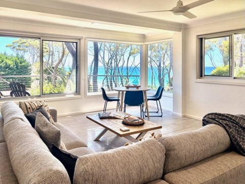 Top Airbnb: Beachside, Brand new & Blue Ribbon location! in Narrawallee