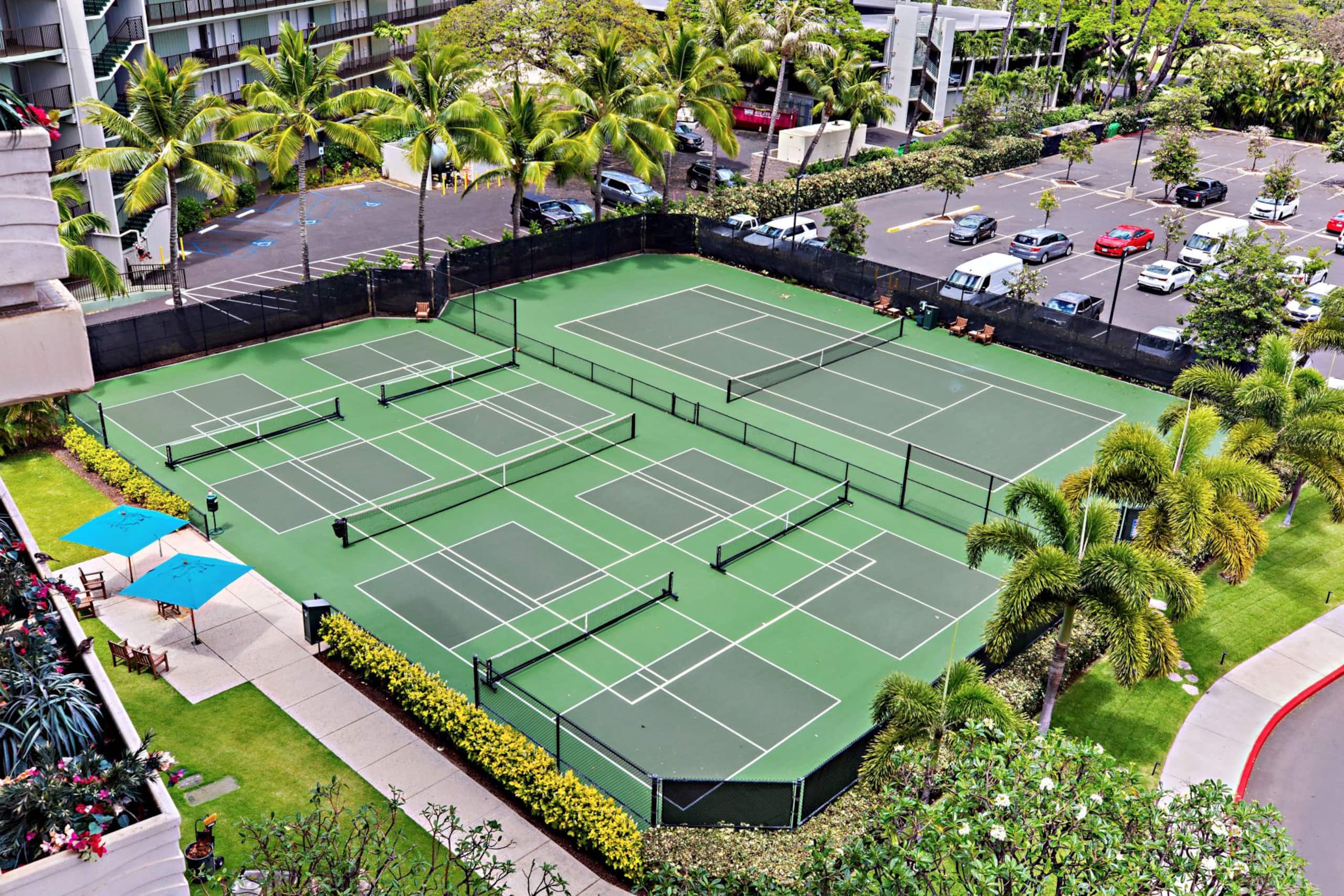 Condo in Lahaina · ★4.88 · Studio · 1 bath - Image 36