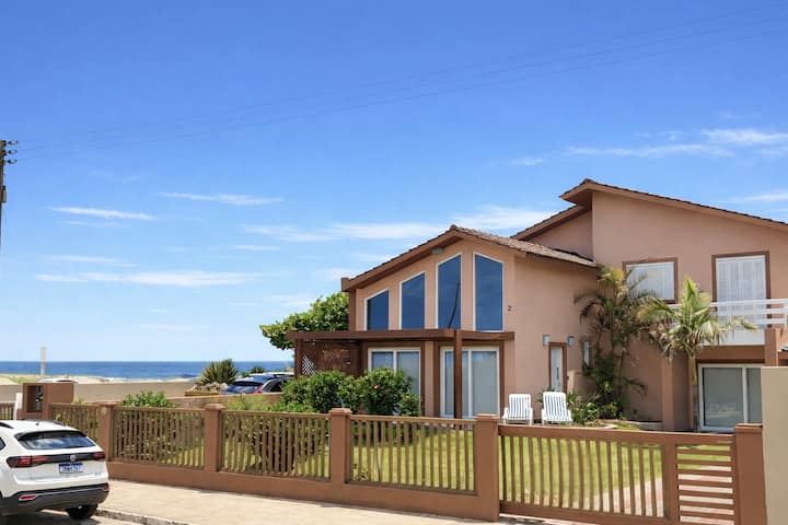 Big House in Bellatorres 10 steps from the Sea!