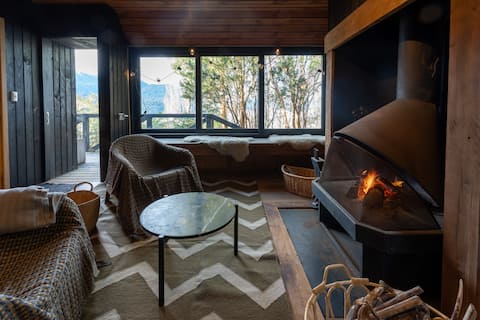 Top Airbnb: Lake Cabin, Rupanco Lake in Puerto Octay