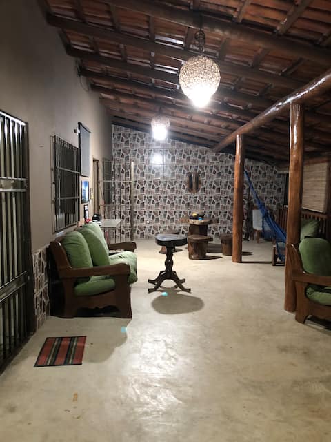 Imóvel de sucesso: Comfortable Beach House 4 Minutes from the Sand em Fundão