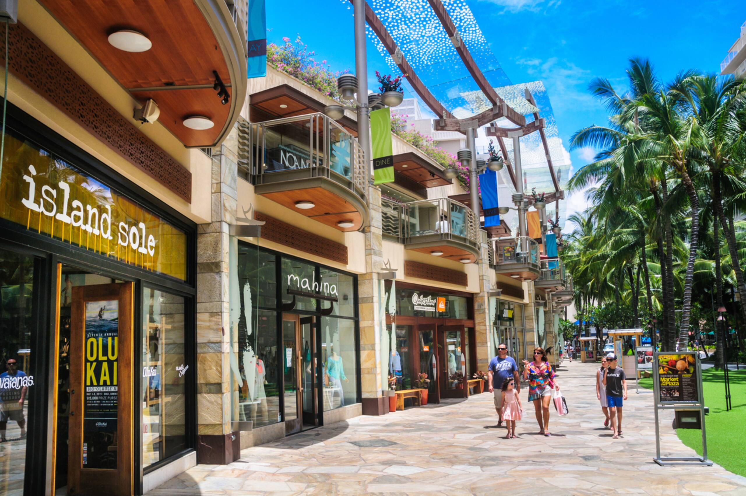 Condo in Honolulu · ★4.77 · Studio · 1 bed · 1 private bath - Image 22