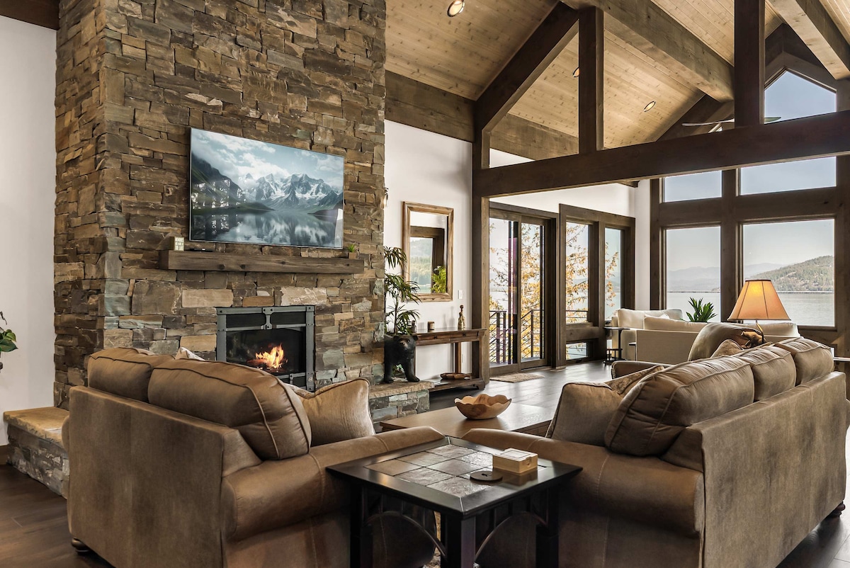 Premier Lakefront Timber Frame Lodge | 2 Kitchens, - Houses for Rent in ...