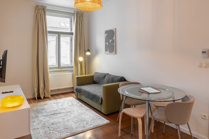 Comfy Apartment Near The Charles Bridge - Prag