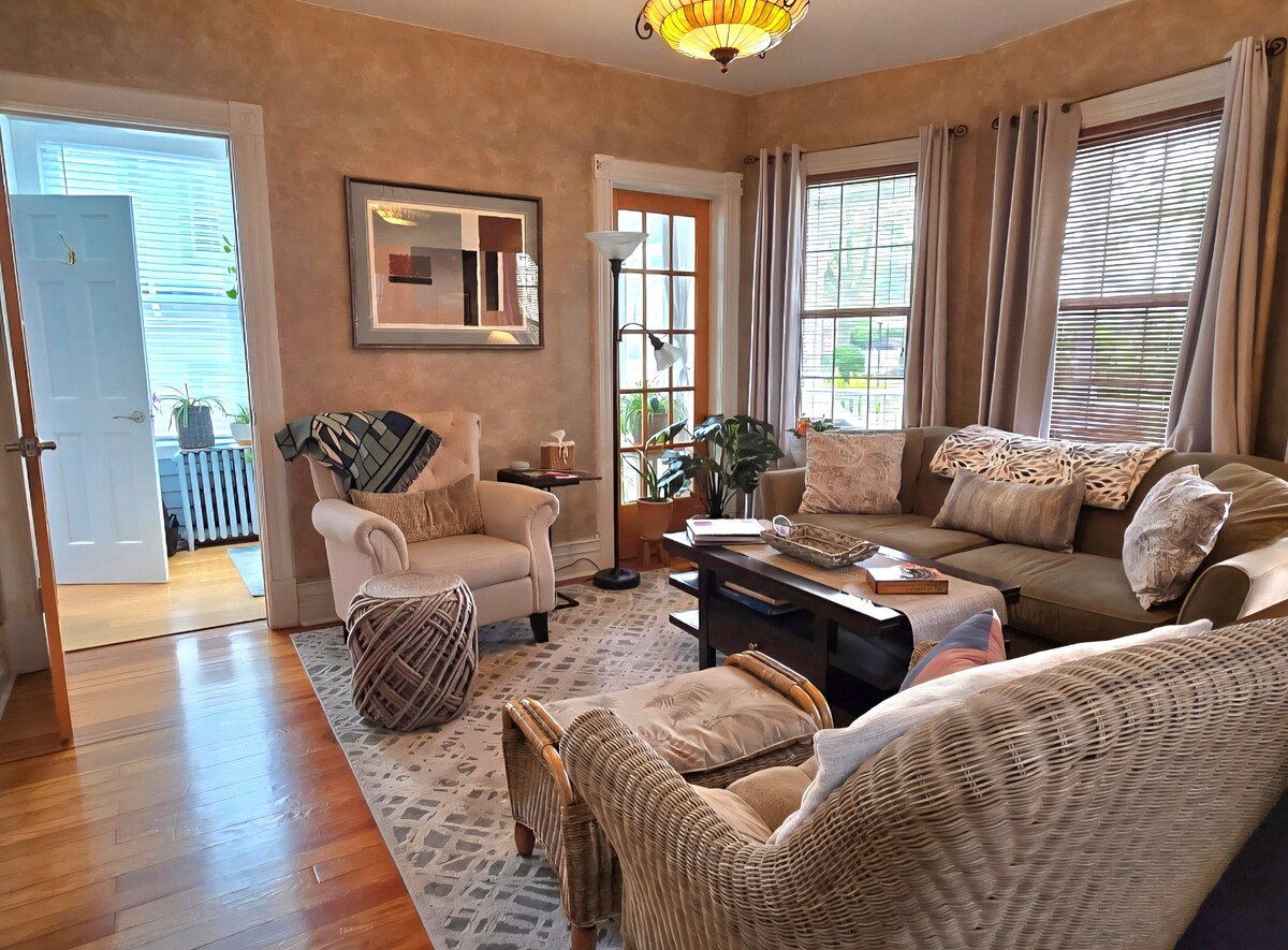 Popular Airbnb listing: Victorian Charm quiet unique work or play 30minNYC in Westchester County
