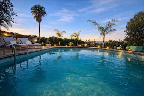 Private Villa just outside Quinta do Lago. Pets ok