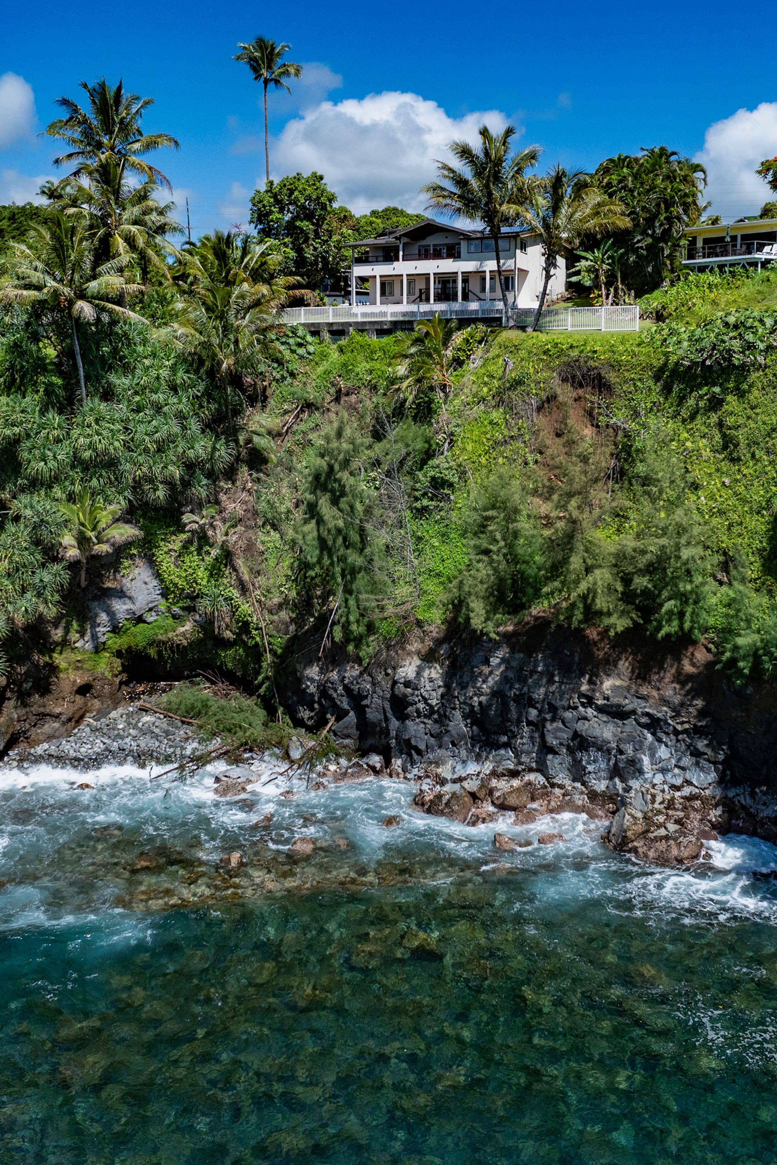 Home in Hilo · ★5.0 · 3 bedrooms · 4 beds · 2 baths - Image 31