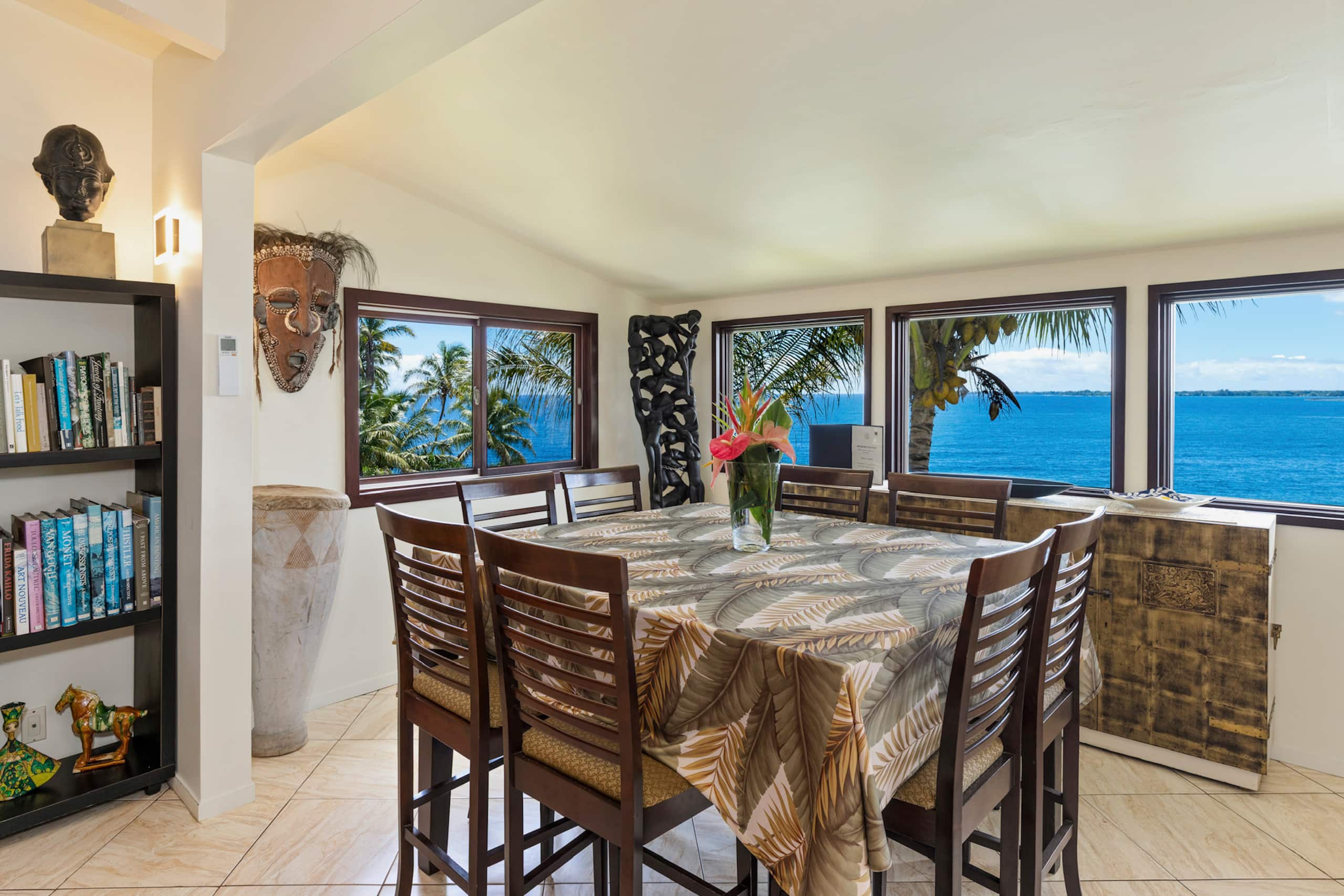 Home in Hilo · ★5.0 · 3 bedrooms · 4 beds · 2 baths - Image 5