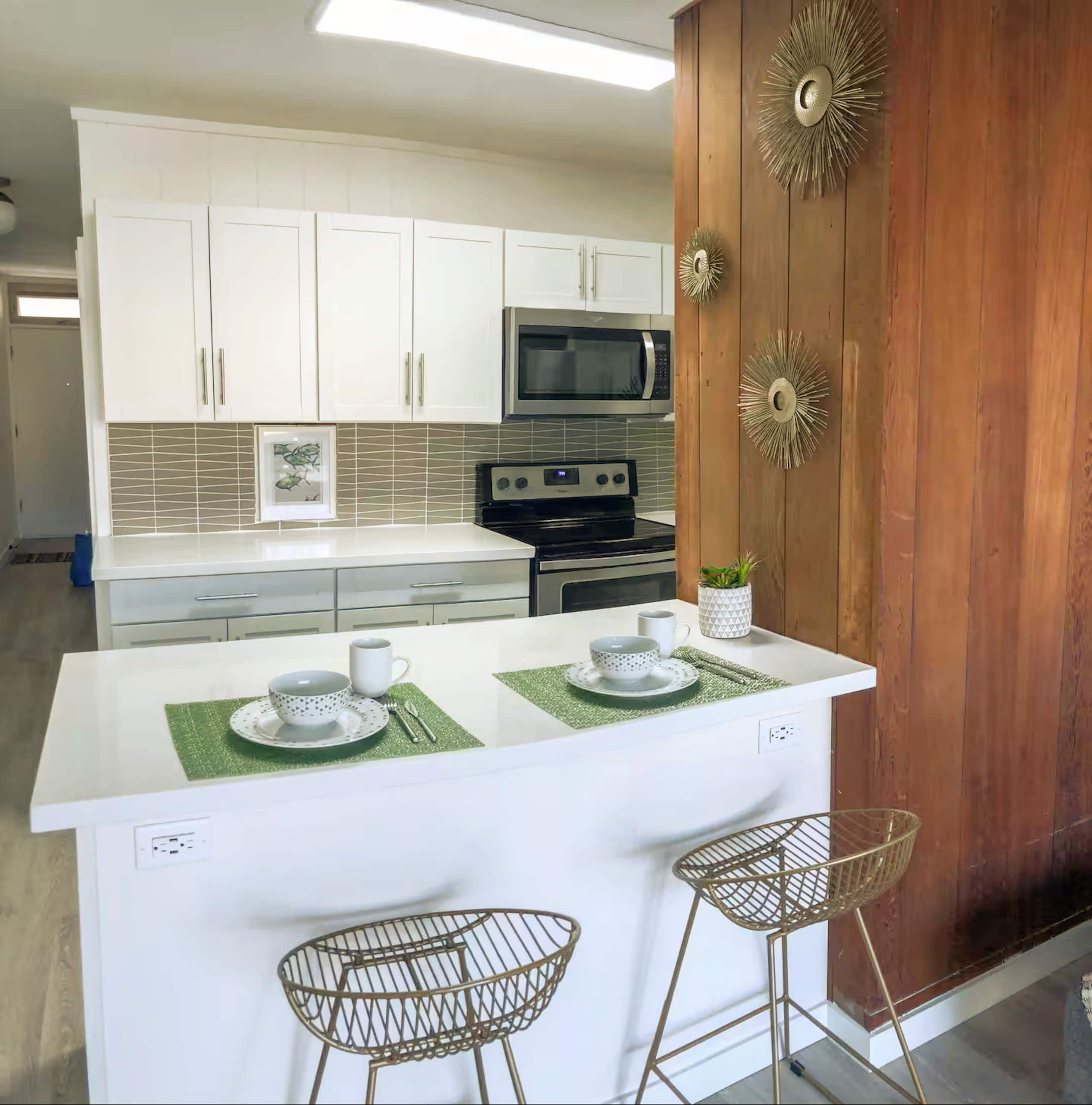 Condo in Paia · ★4.83 · 1 bedroom · 1 bed · 1 bath - Image 2