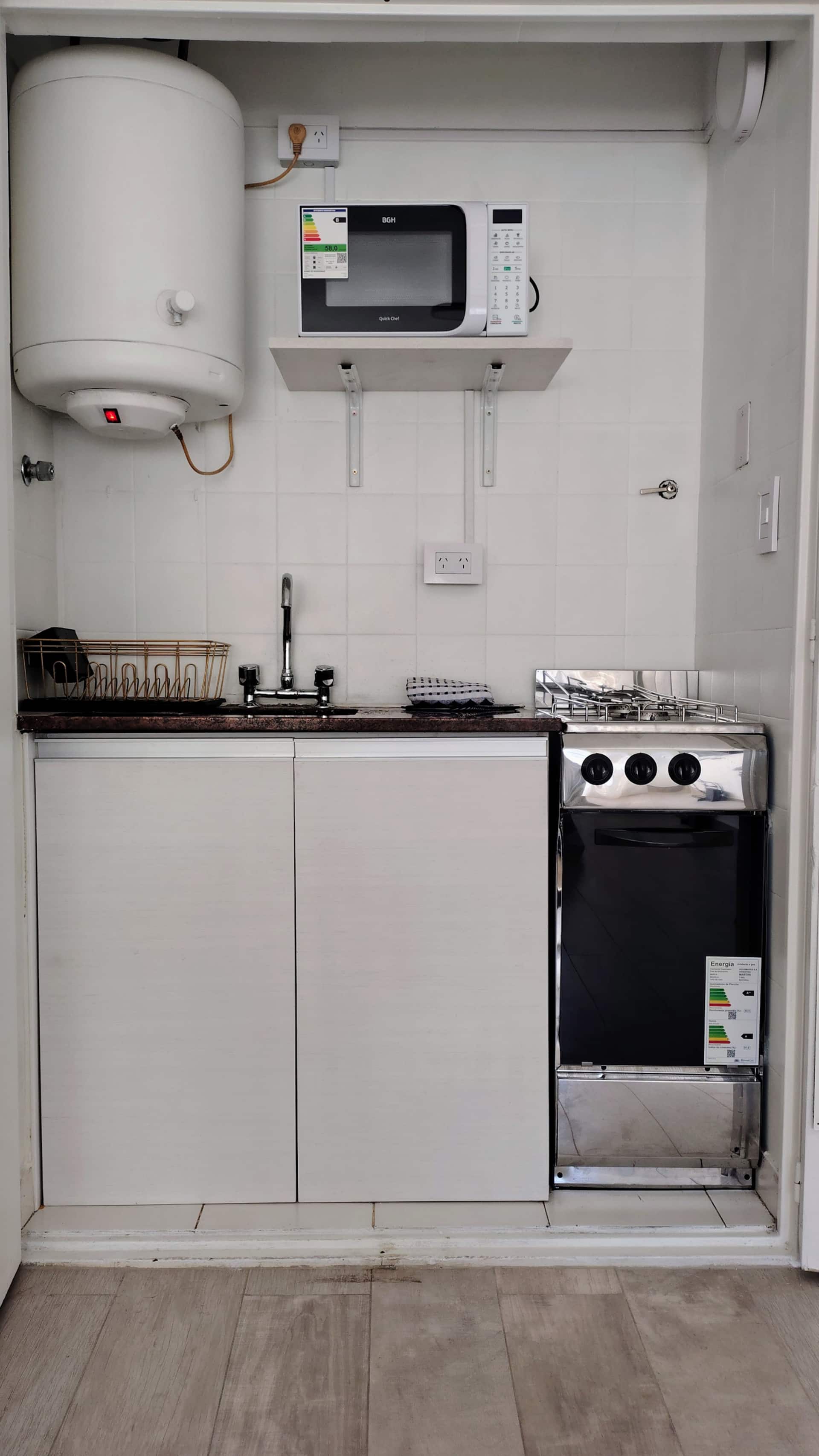 1 dormitorio con balcón, Monserrat