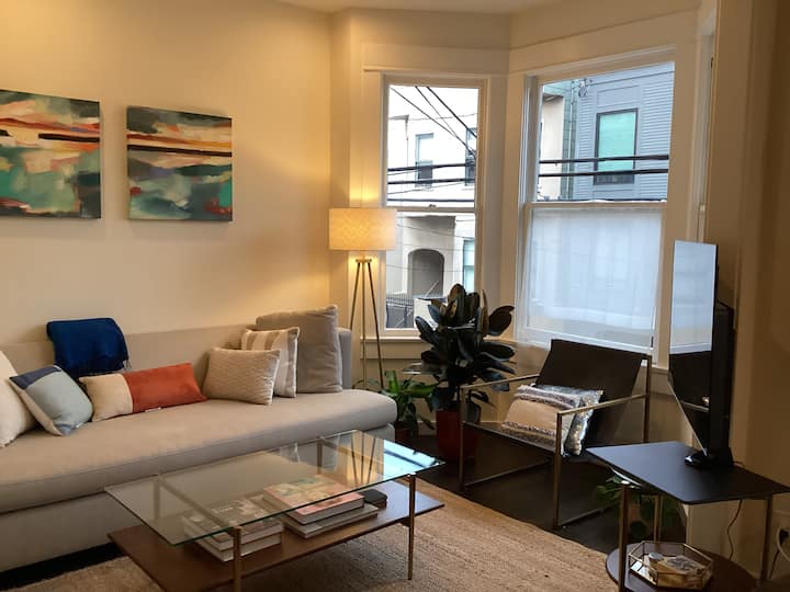 Spacious 2br/2ba Edwardian Flat In The Heart Of Sf - San Francisco, CA