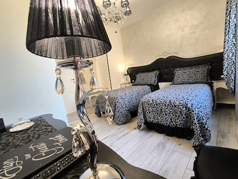 ROMEO apartment ❤ center of Villafranca Verona