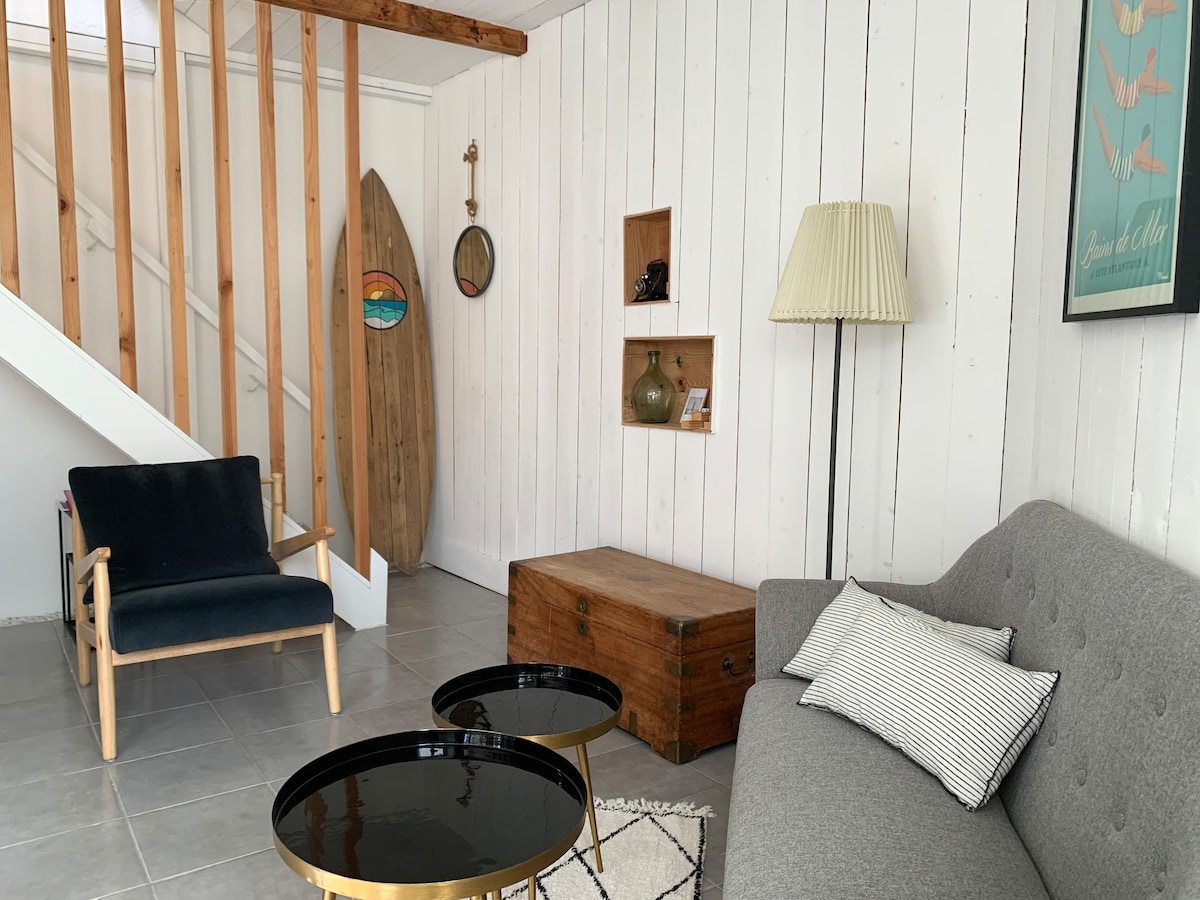 Top performing Airbnb: Pretty fisherman's house 150 meters from the ocean in Loctudy