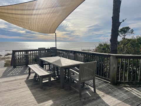 Beachfront to bay dock, Pool, Pickleball courts