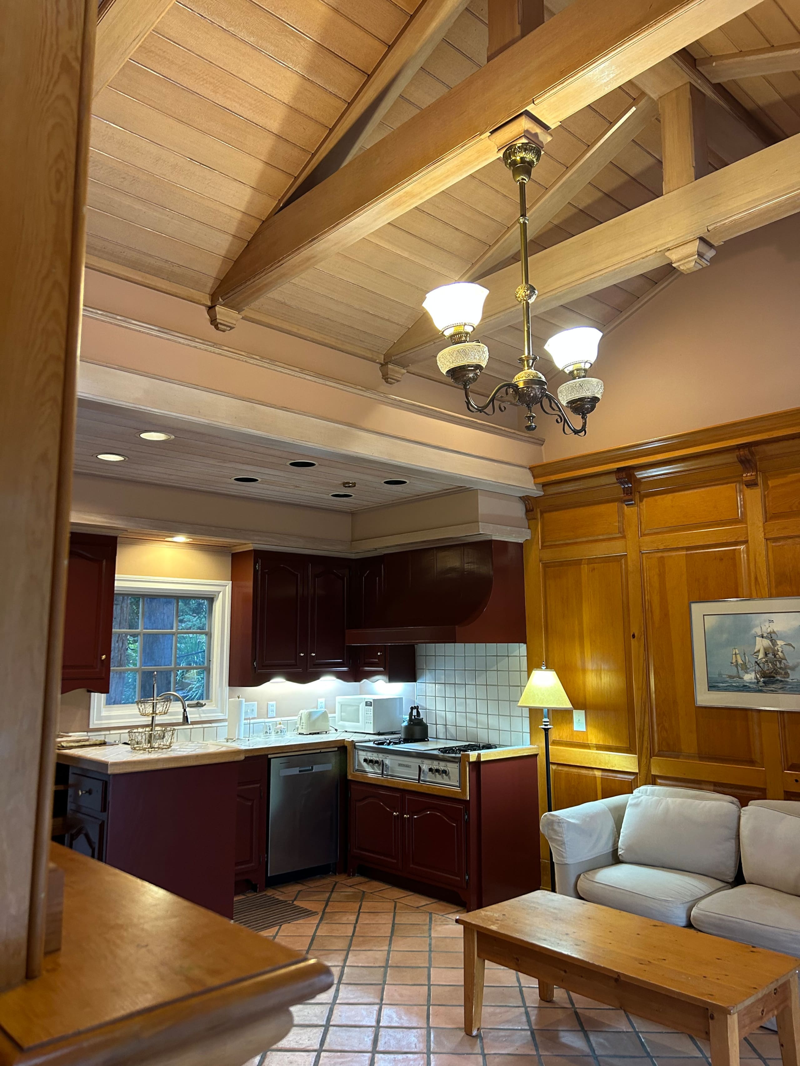 Cozy Guesthouse with Pool & Redwood Views - Photo 7