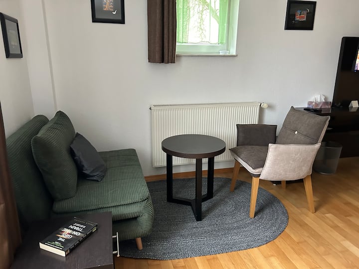 Der Rommelsbacher - Ganze Ferienwohnung   2 Betten - Reutlingen