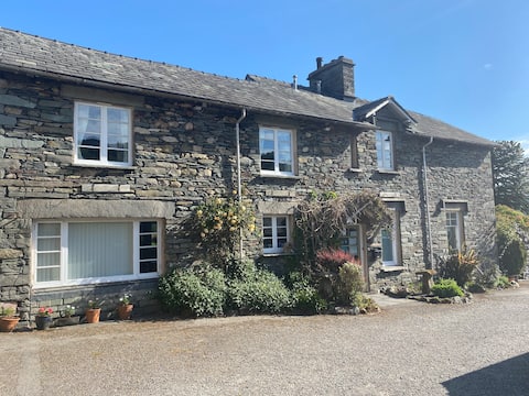 Elterwater Park Farmhouse Self Catering with EV