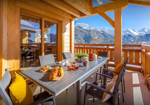 Spa and great skiing nearby for 11