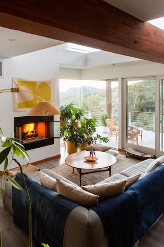 Topanga 2-Unit Home with Hot Tub & Mountain Views