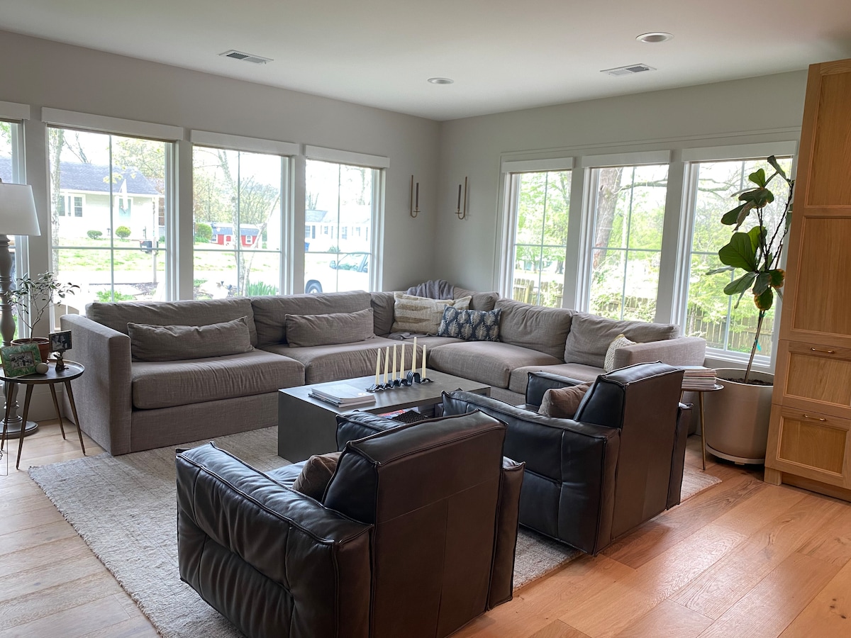 Successful Airbnb property: Historic Franklin Home Walk Downtown & pickleball! in Franklin