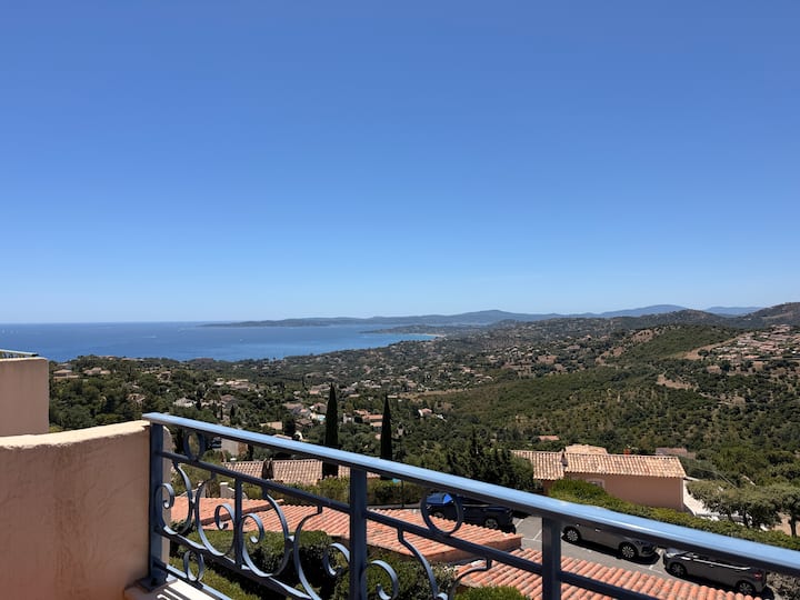 Appartement Vue Mer 
Piscine, Climatisé
Issambres - Var