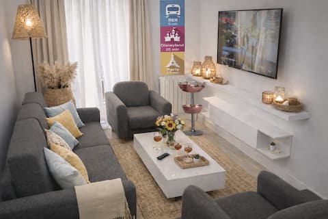 DISNEY- PARIS, APPT WITH 5 ROOMS, 5 BATHROOMS-12 P