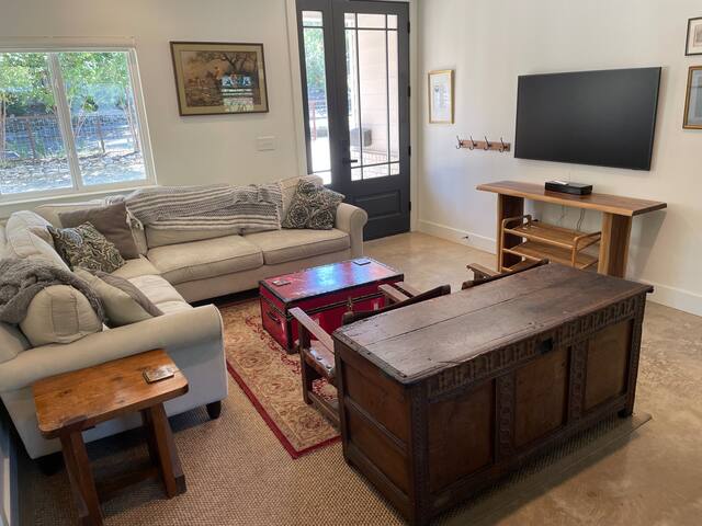 New Family House by UT Campus gallery image 3