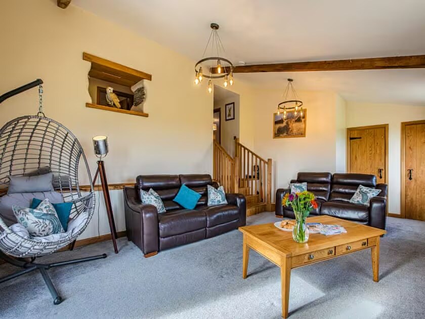 Top Airbnb: Luxury Barn Conversion with Sea Views & Hot Tub in Ilfracombe