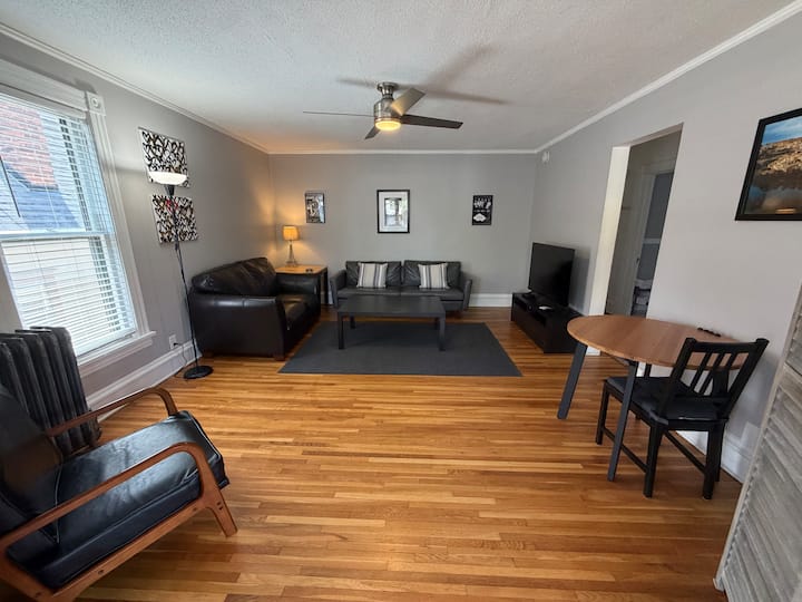 Upper Duplex In The Heart Of Uptown - Minneapolis, MN