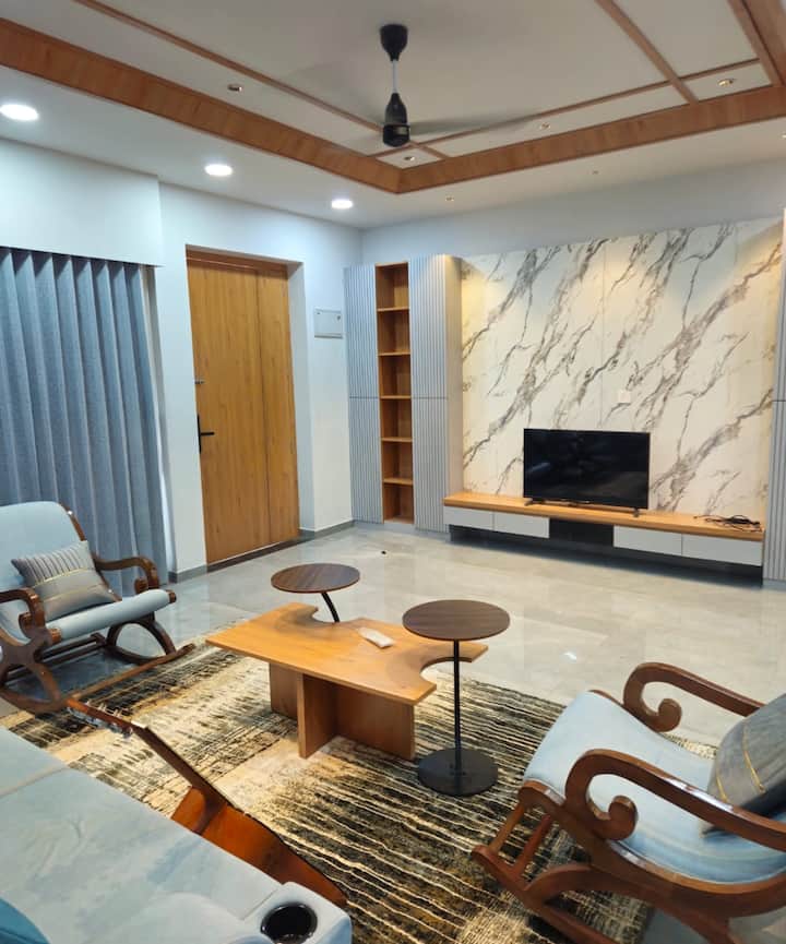 Beautiful 3-bedroom Villa With Gazebo For Stay - Ahmedabad