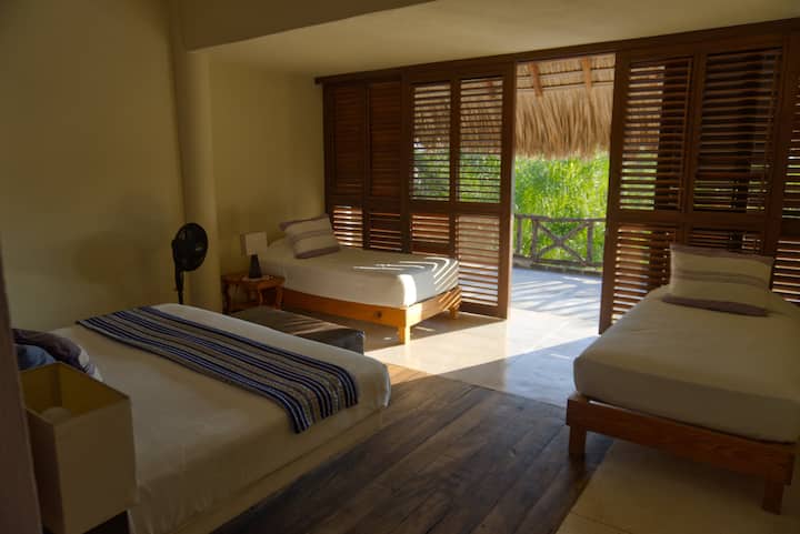 Priestranná posteľ s terasou