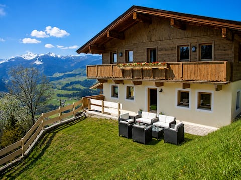 Leistungsstarkes Airbnb: Chalet in Hopfgarten in Hopfgarten Im Brixental