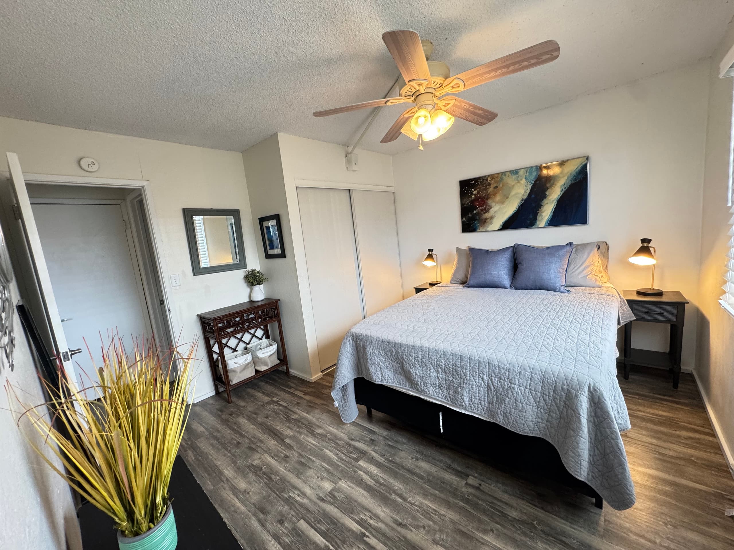 Condo in Kailua-Kona · ★4.83 · 1 bedroom · 2 beds · 1 private bath - Image 15
