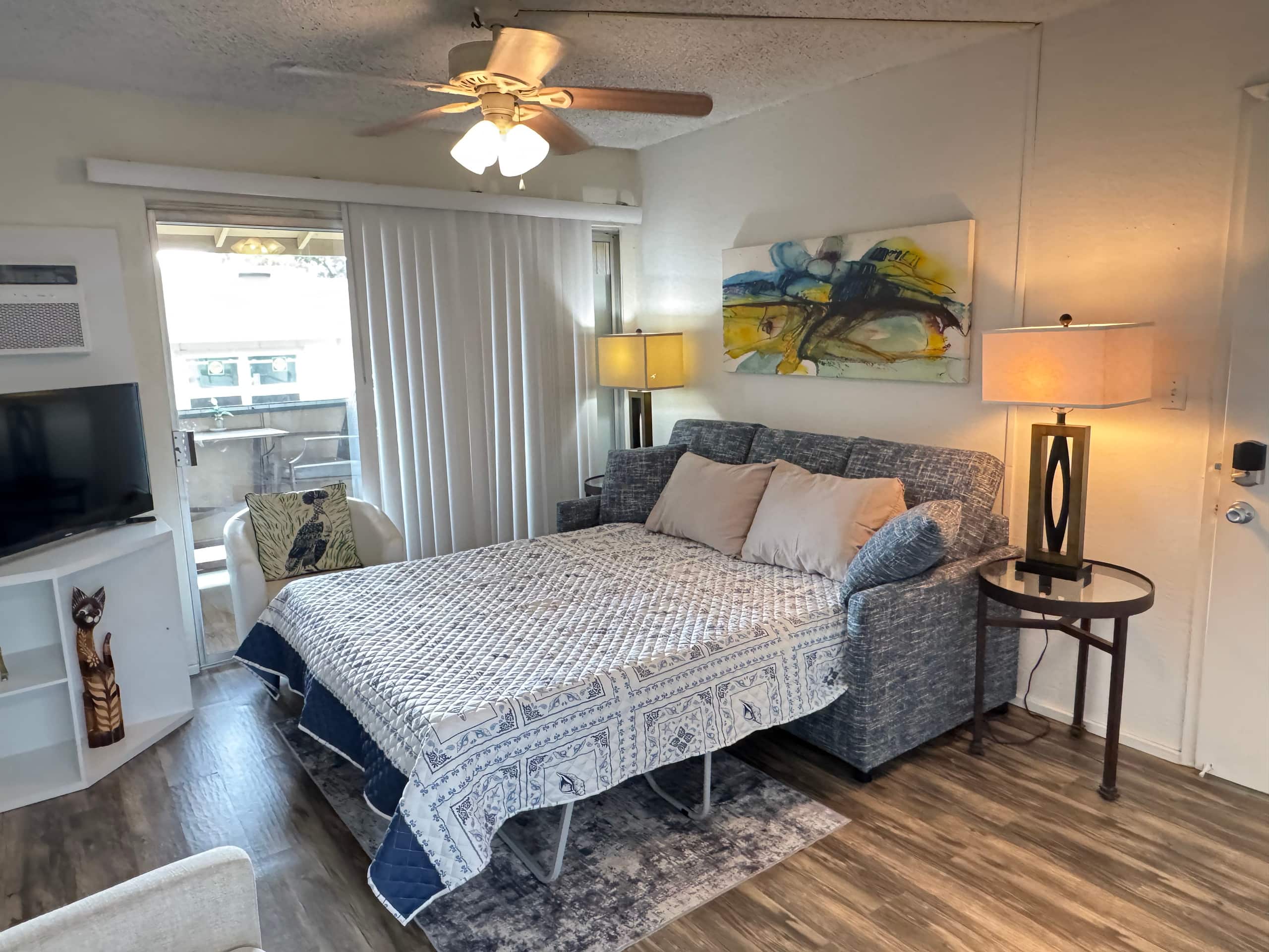 Condo in Kailua-Kona · ★4.83 · 1 bedroom · 2 beds · 1 private bath - Image 13