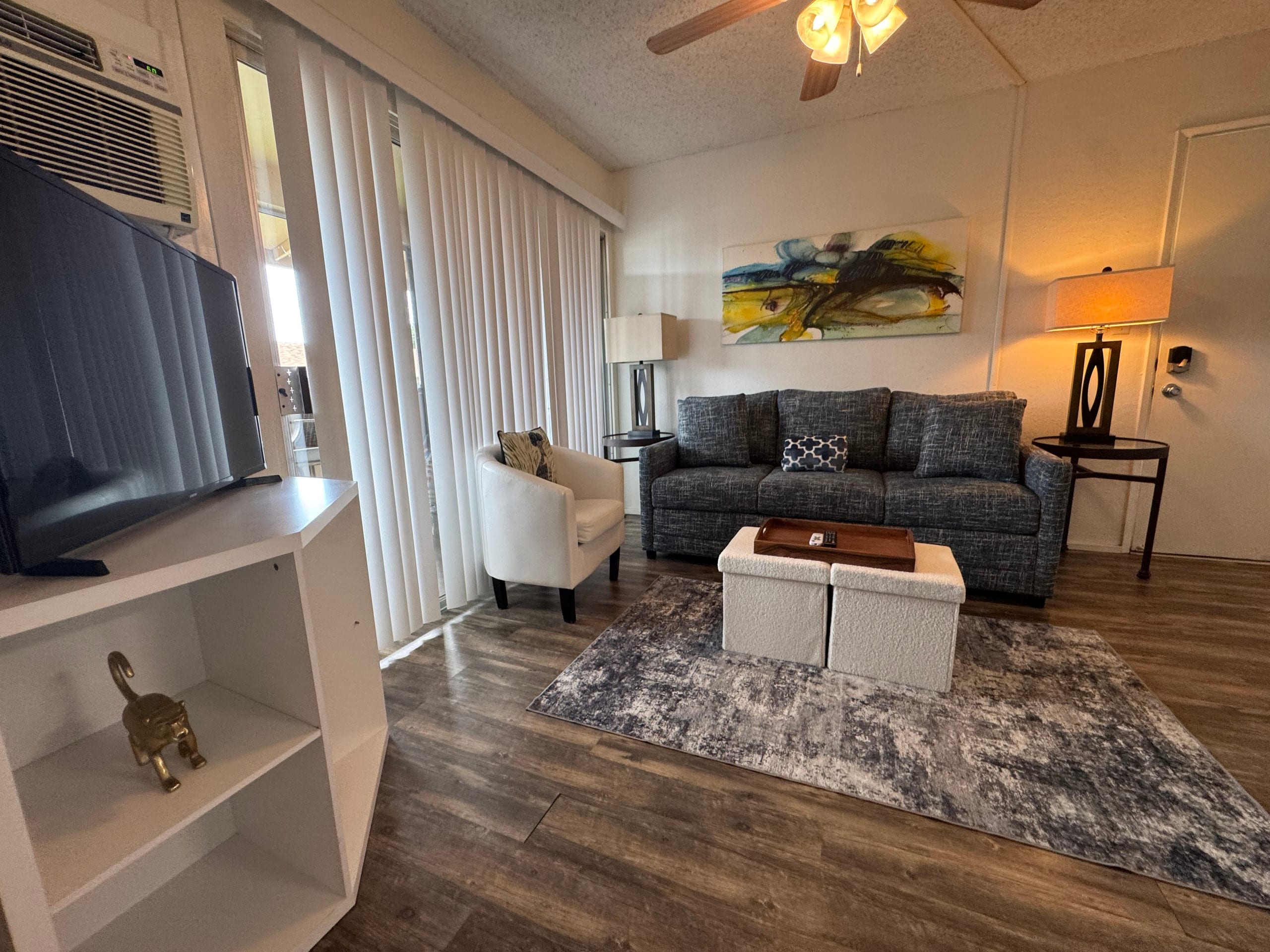 Condo in Kailua-Kona · ★4.83 · 1 bedroom · 2 beds · 1 private bath - Image 2