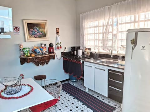 Top Airbnb: small house with garage in the central region em São José Do Rio Preto