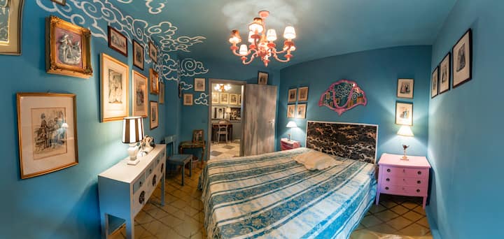 Wolkenzimmer / The Artfull Boutique Guesthouse - Overath
